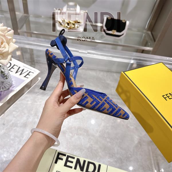 2025112818419340 210